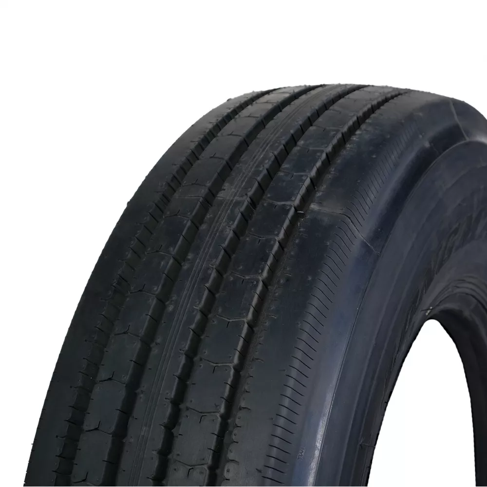 Грузовая шина 295/80 R22,5 Long March LM-216 18PR в Кировграде