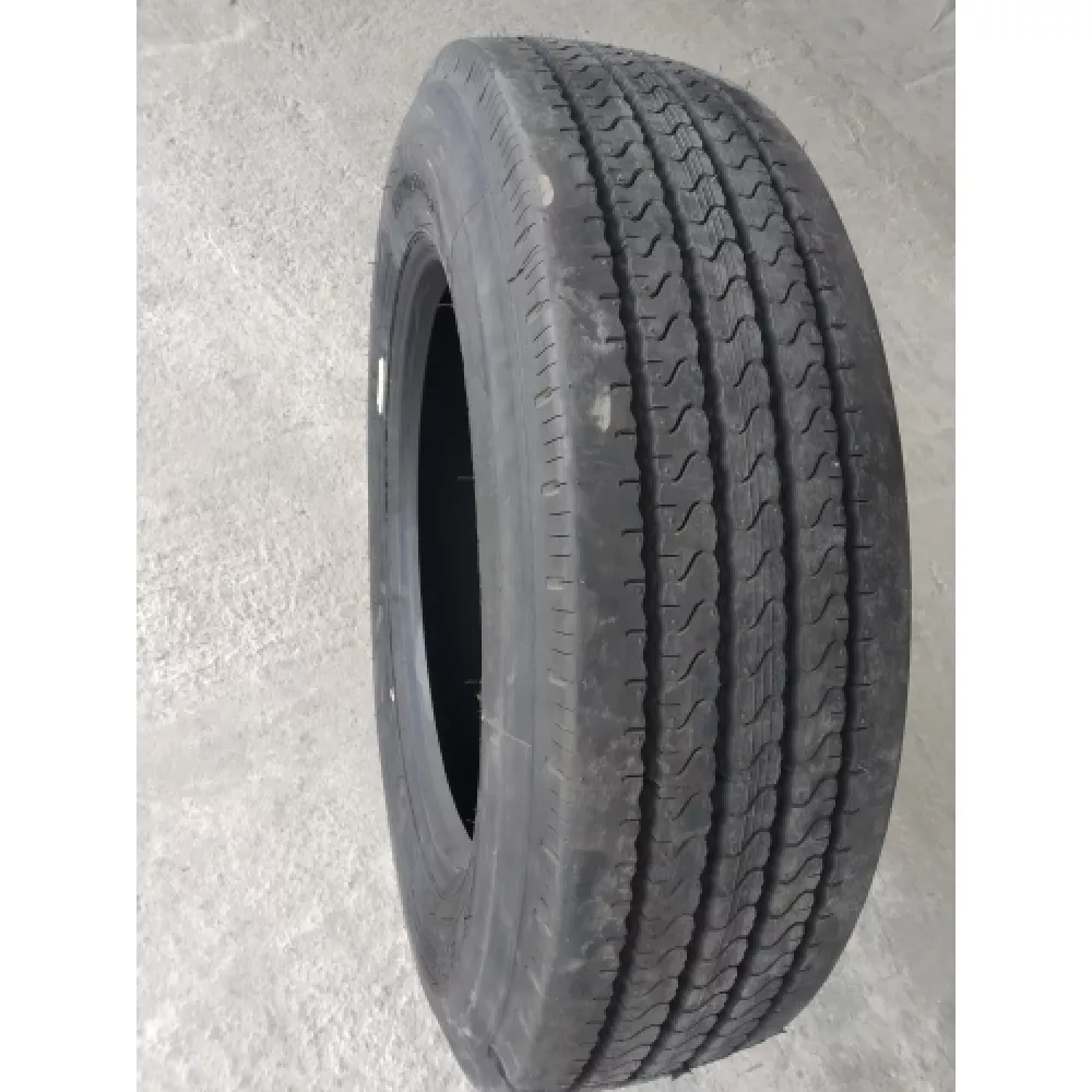 Грузовая шина 255/70 R22,5 Long March LM-120 16PR в Кировграде